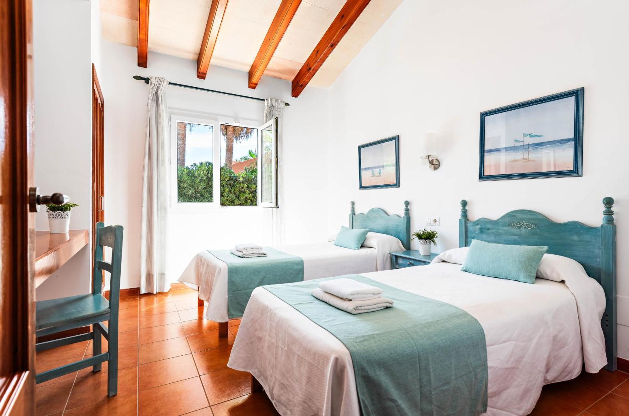 Villa Begonias Cala'N Bosch (Menorca)