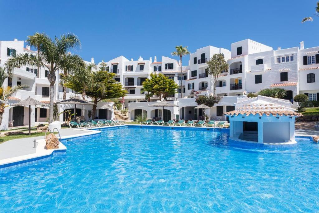 Fergus Club Carema Splash 4*