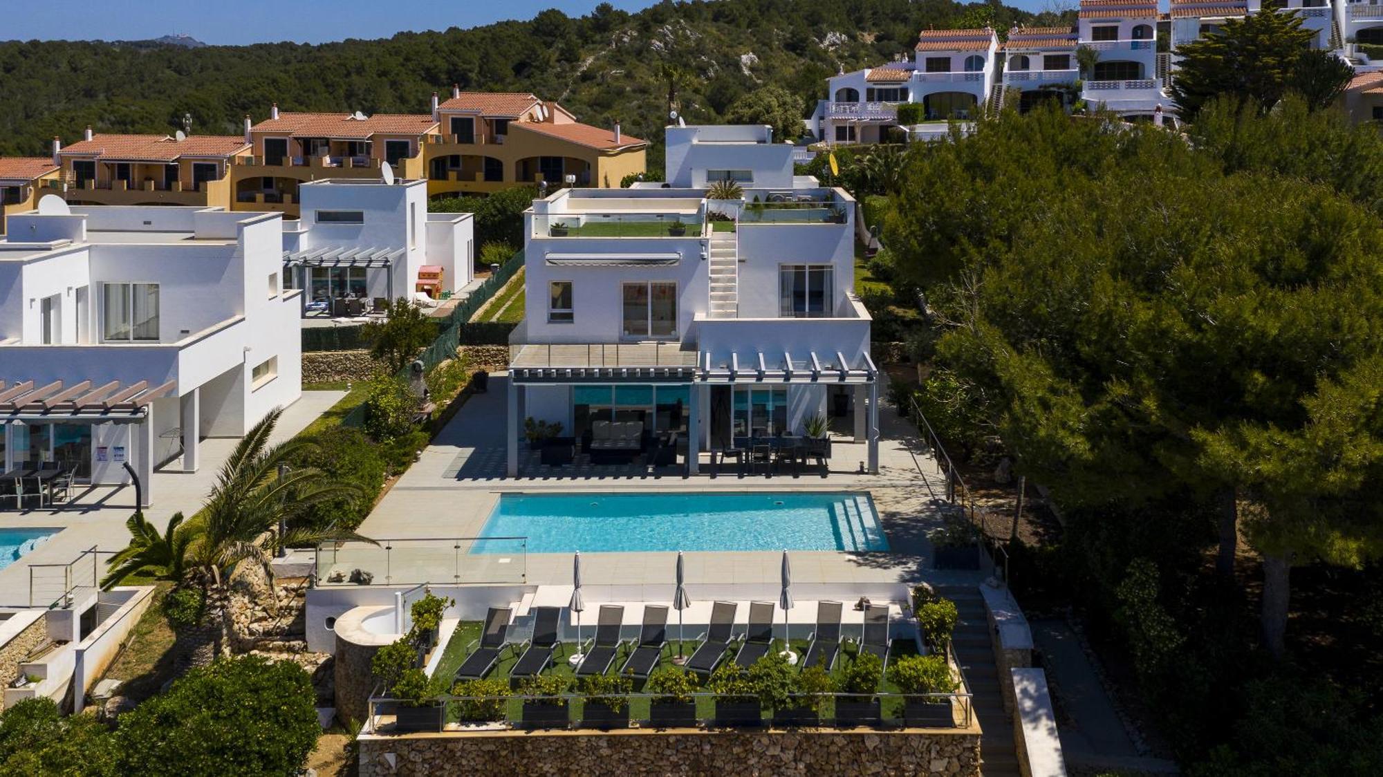 V196 Brisa Villa *