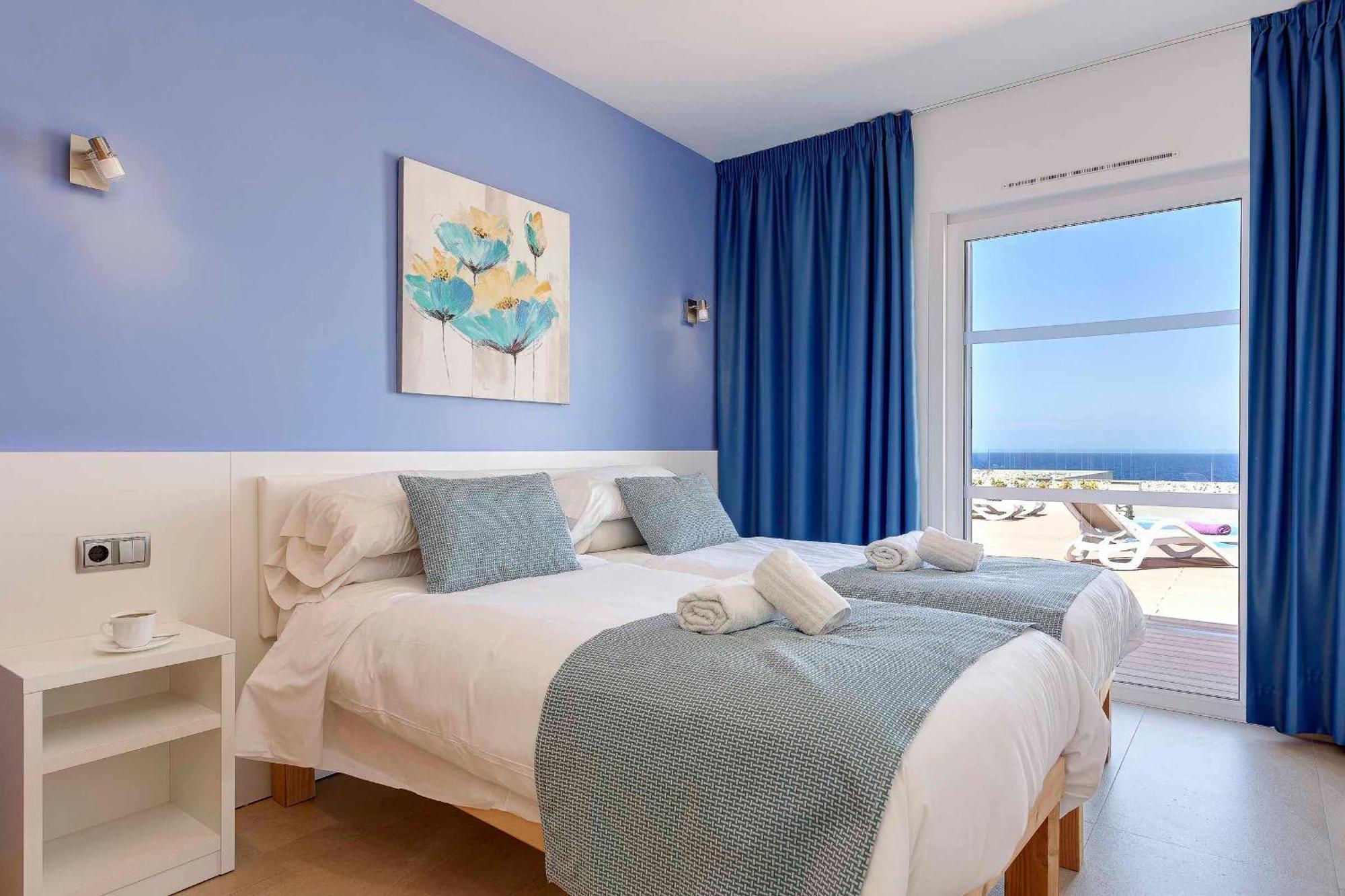 Esmeralda Sol Villa Cala'n Forcat