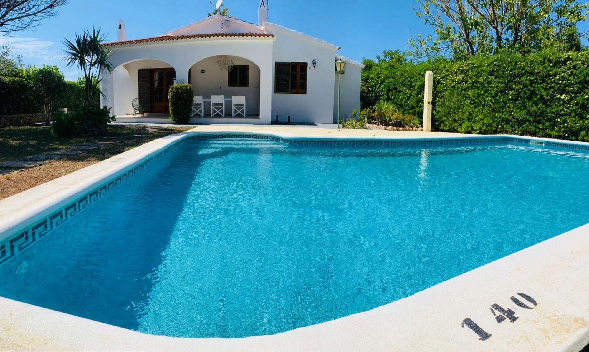 Leon 3 Bedroom Villa, Cap Dartrutx *