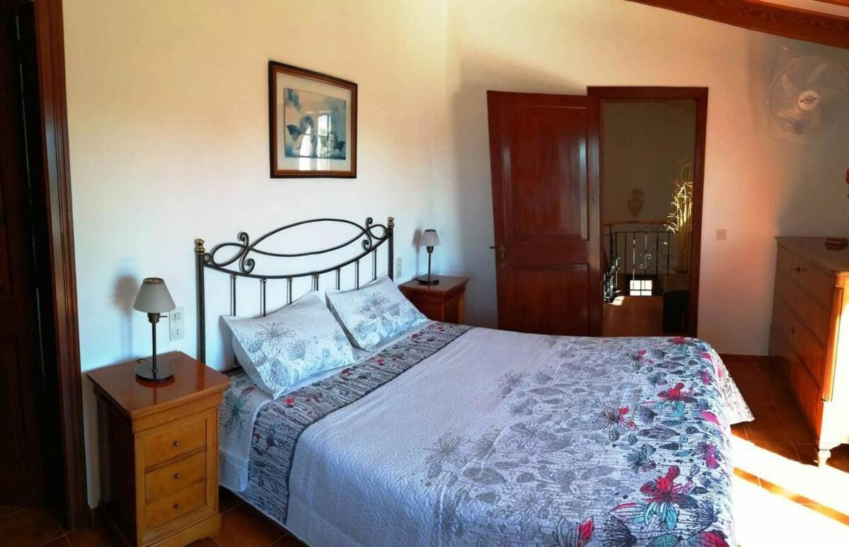 Privada Con Piscina Y Jardin A 200 Metros De La Playa Сasa de vacaciones