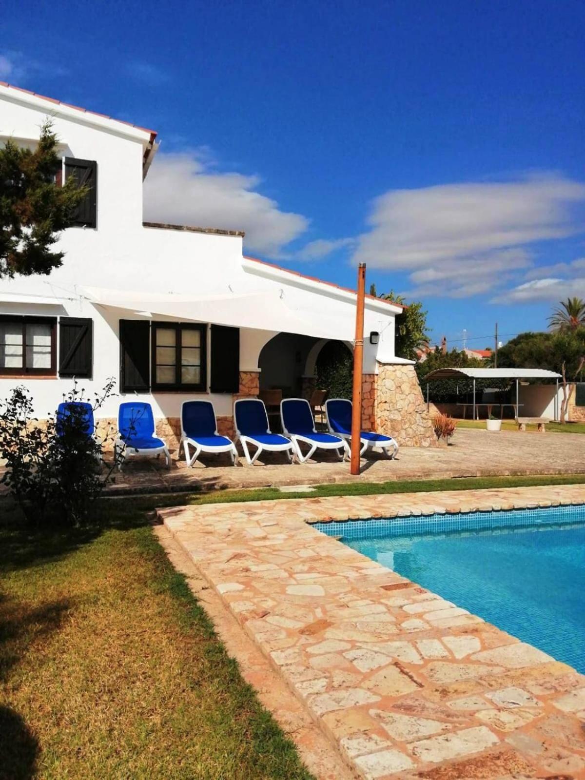 Privada Con Piscina Y Jardin A 200 Metros De La Playa Сasa de vacaciones