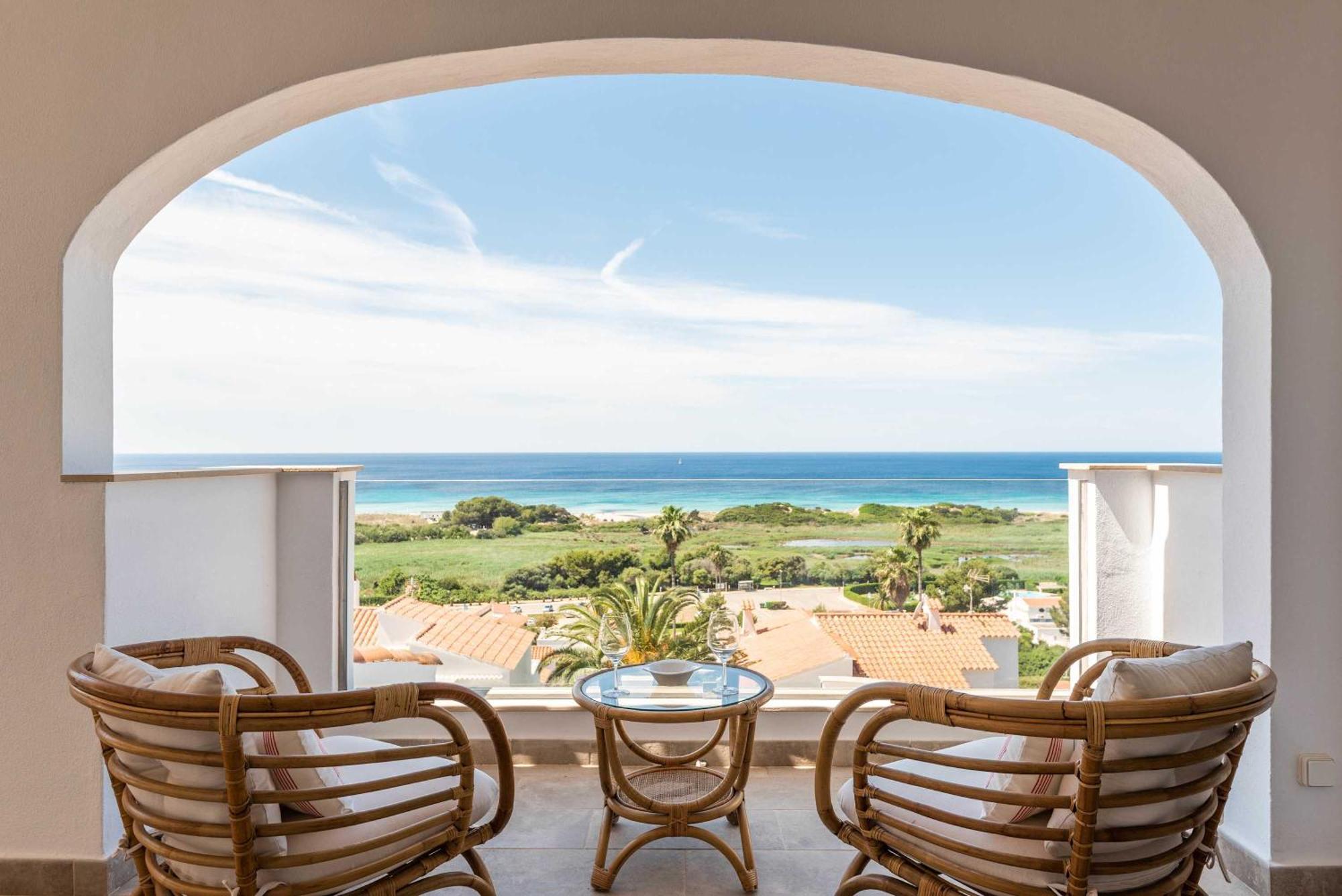 Atlantis - Beautiful Sea Views *
