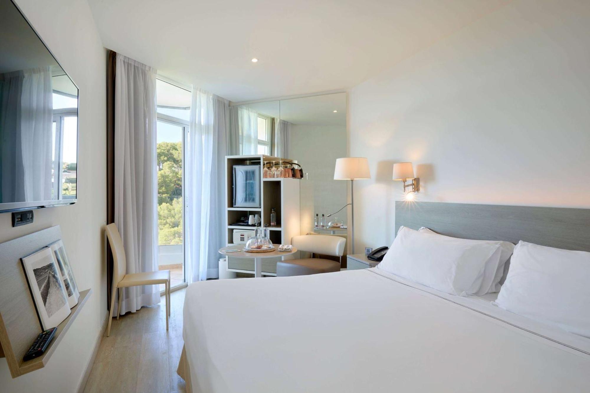 Meliá Cala Galdana 5*