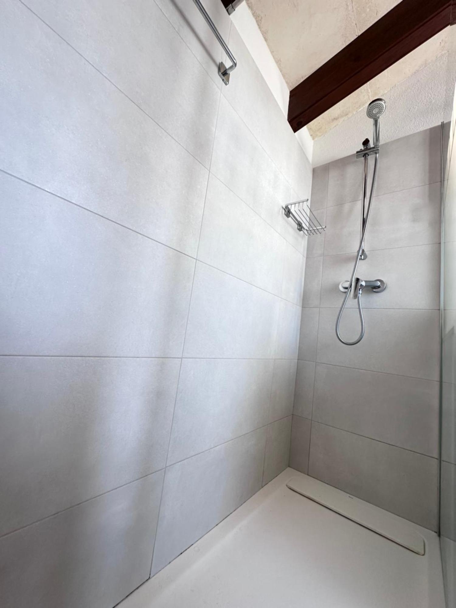 Menorcan Villa, Seaviews, Private Pool & Lush Yard Villa