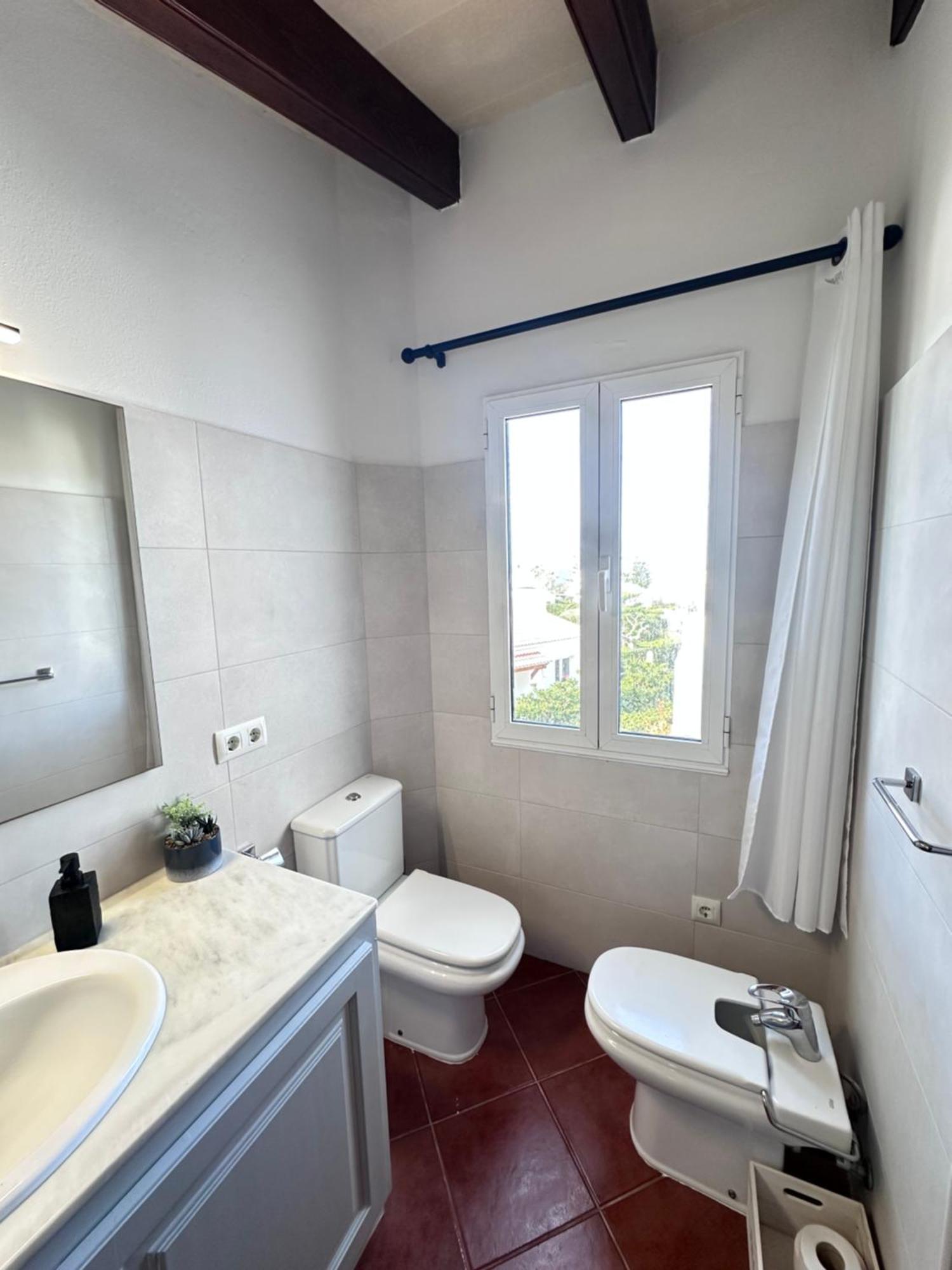 Villa Menorcan Villa, Seaviews, Private Pool & Lush Yard Cala'N Bosch (Menorca)