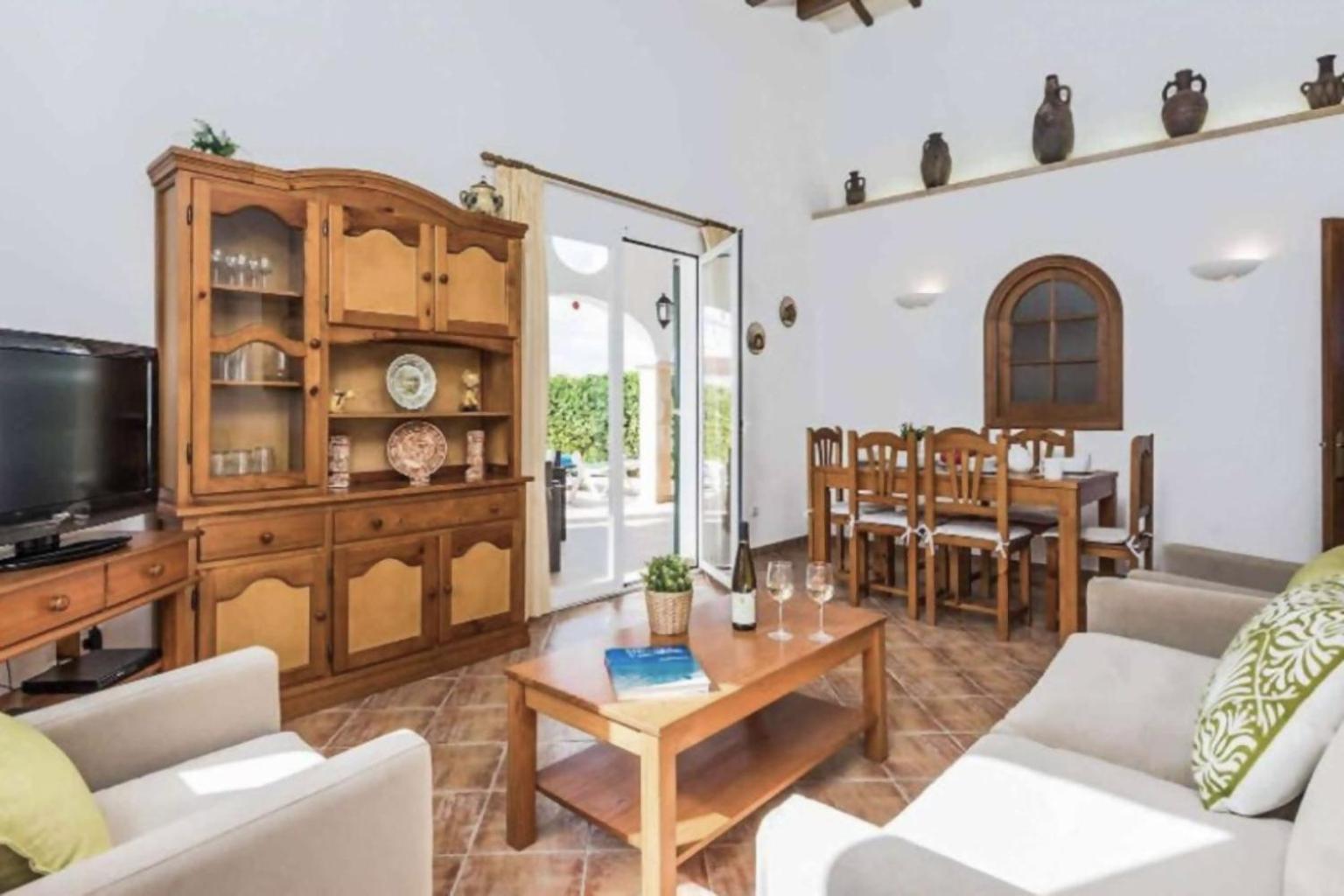 Viola Bosch Menorca Villa