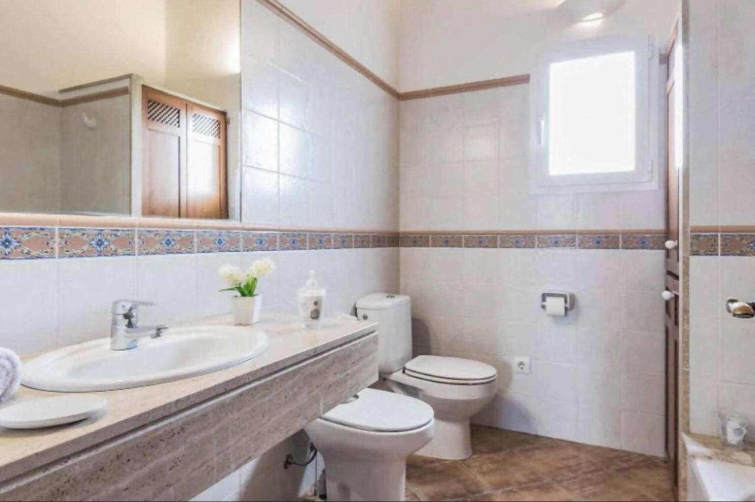 Viola Bosch Menorca Villa *