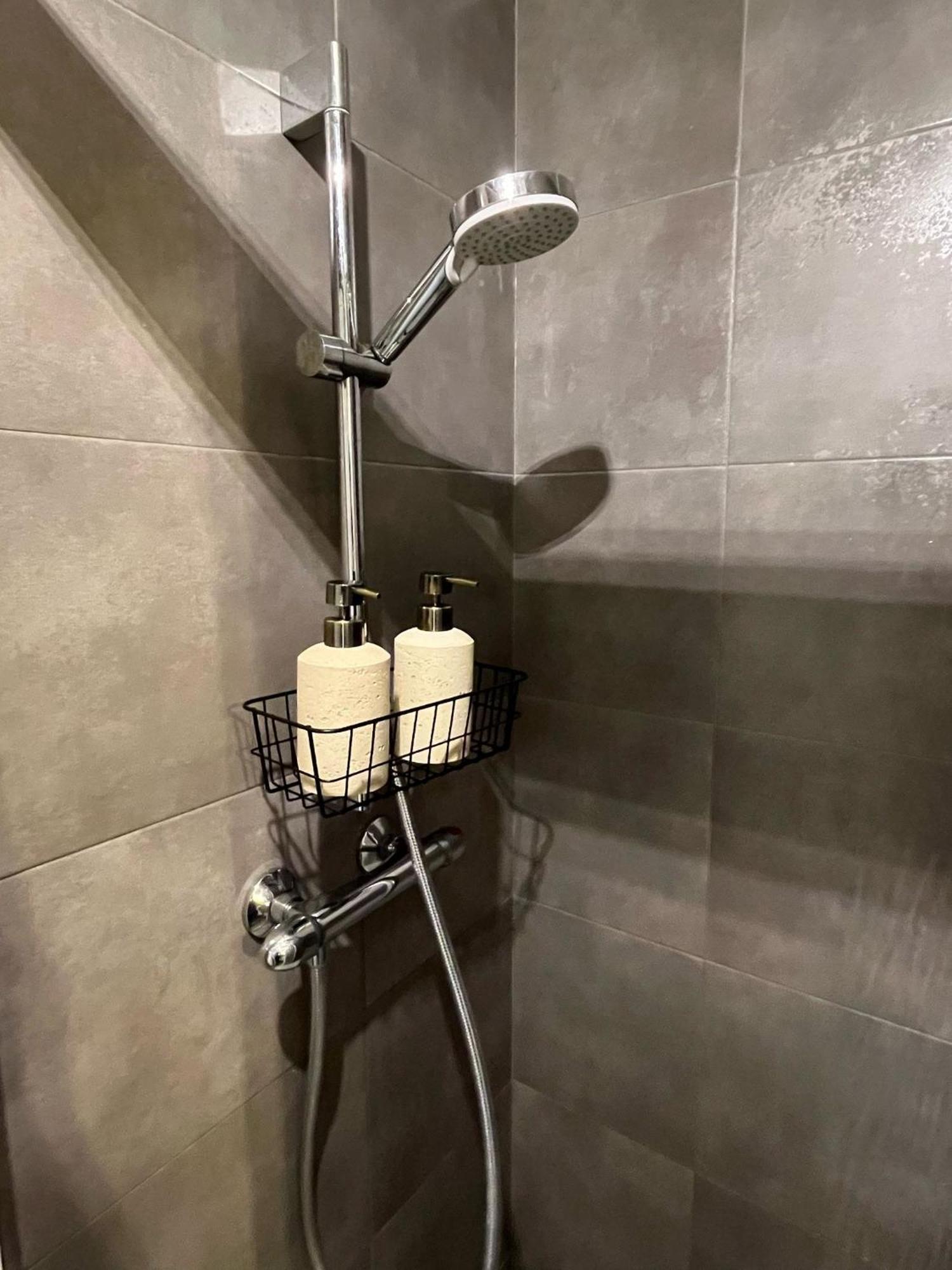 Alfredo, Con Piscina, Terraza Y Jardin Privado Apartamento