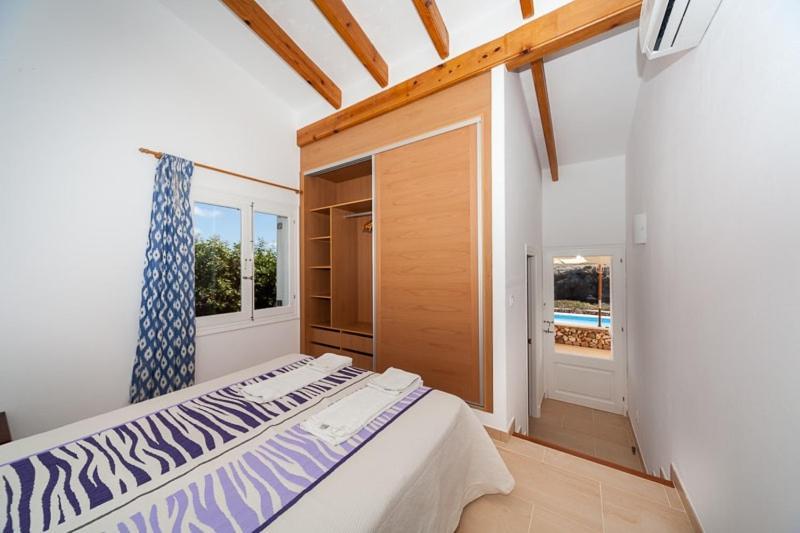 Ficula Vell Beachfront With Private Pool Villa