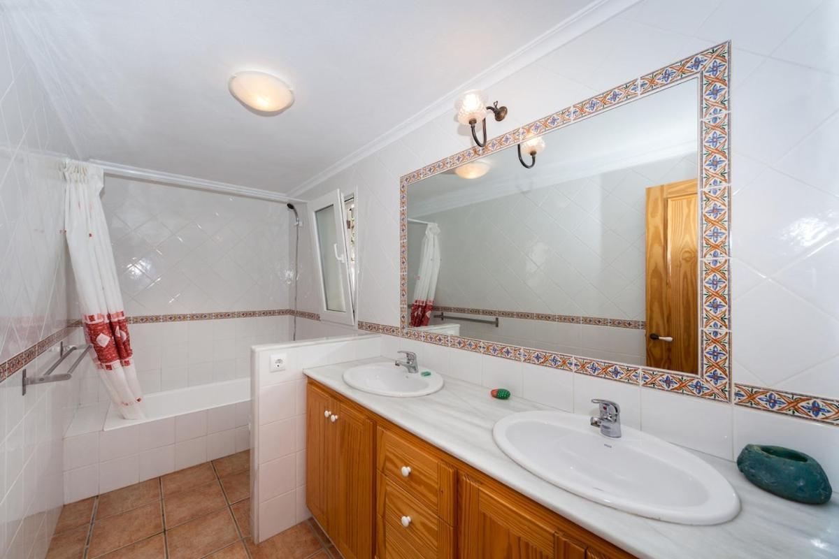 Ficula Vell Beachfront With Private Pool *