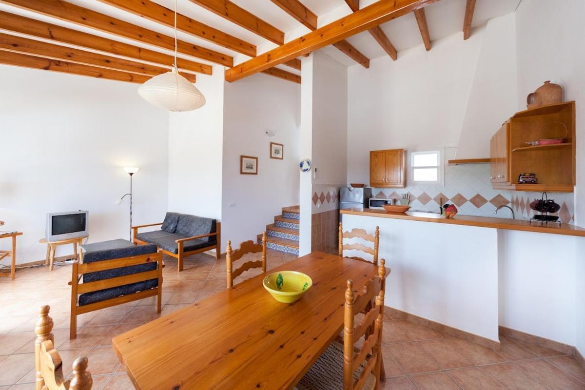 Ficula Vell Beachfront With Private Pool