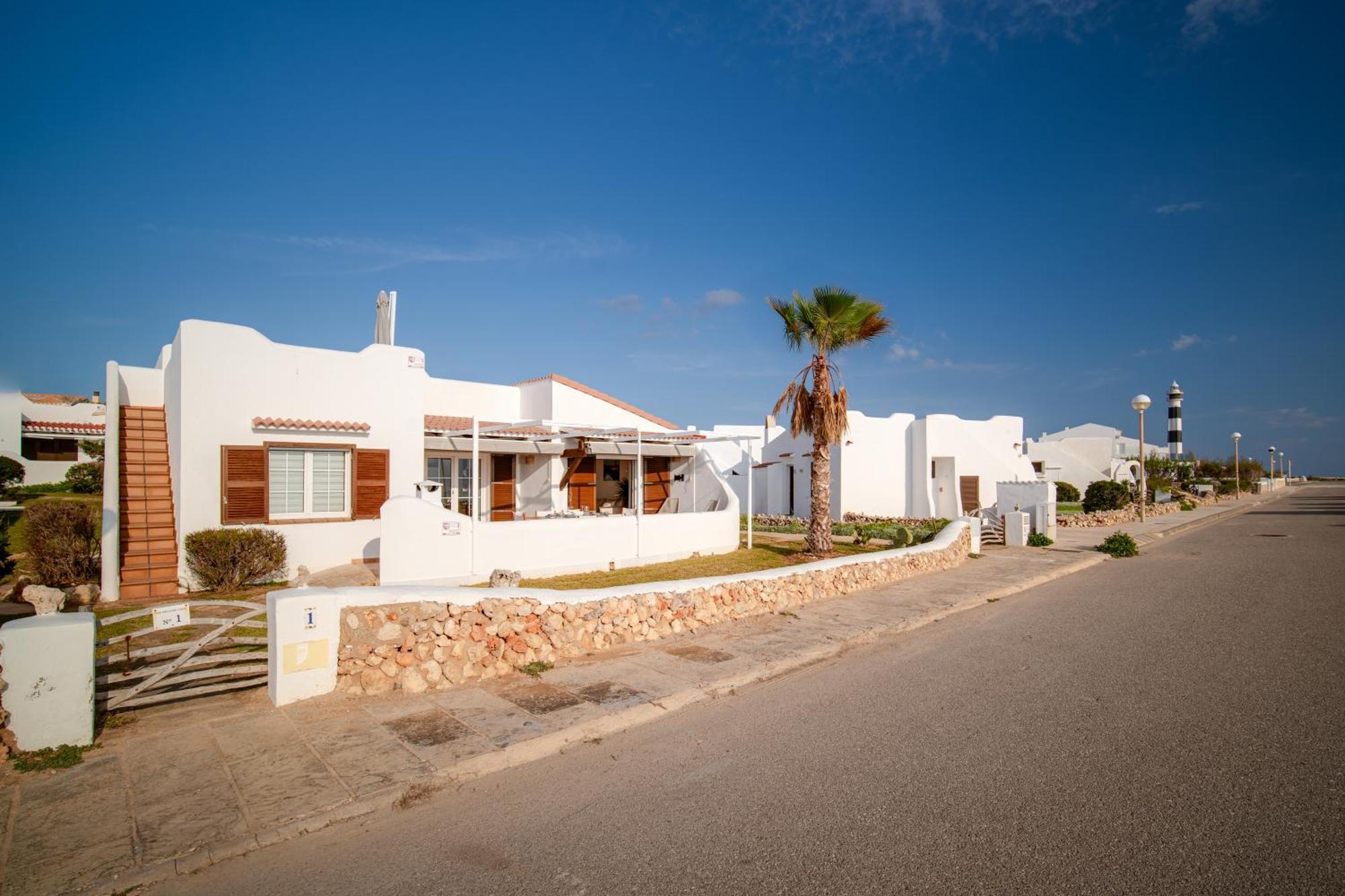 Peix - Relax Y Atardeceres Unicos Junto Al Mar * Cala'N Bosch (Menorca)