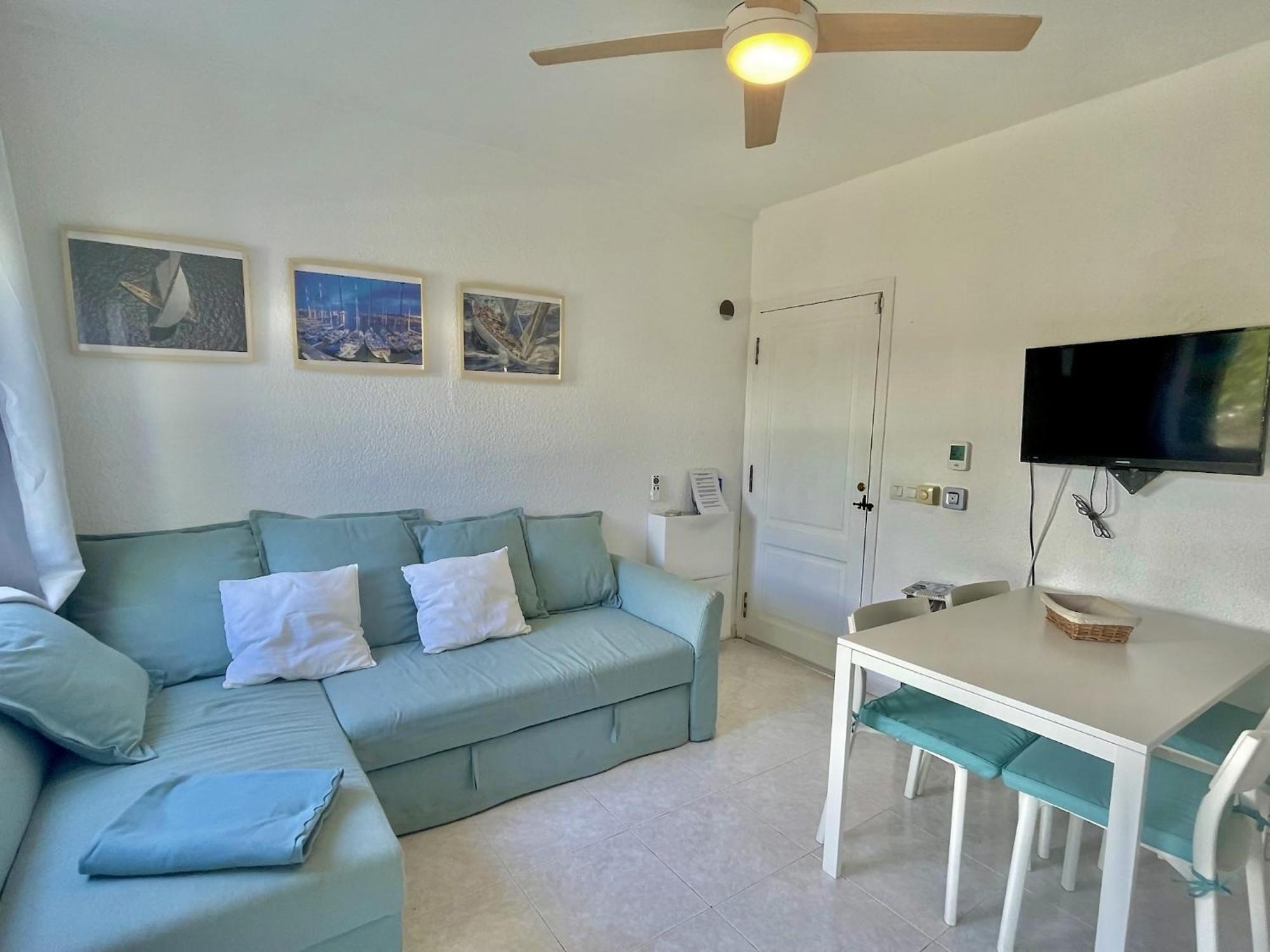 Bajo Con Jardín Y Piscina - Forcat. Apartamento *