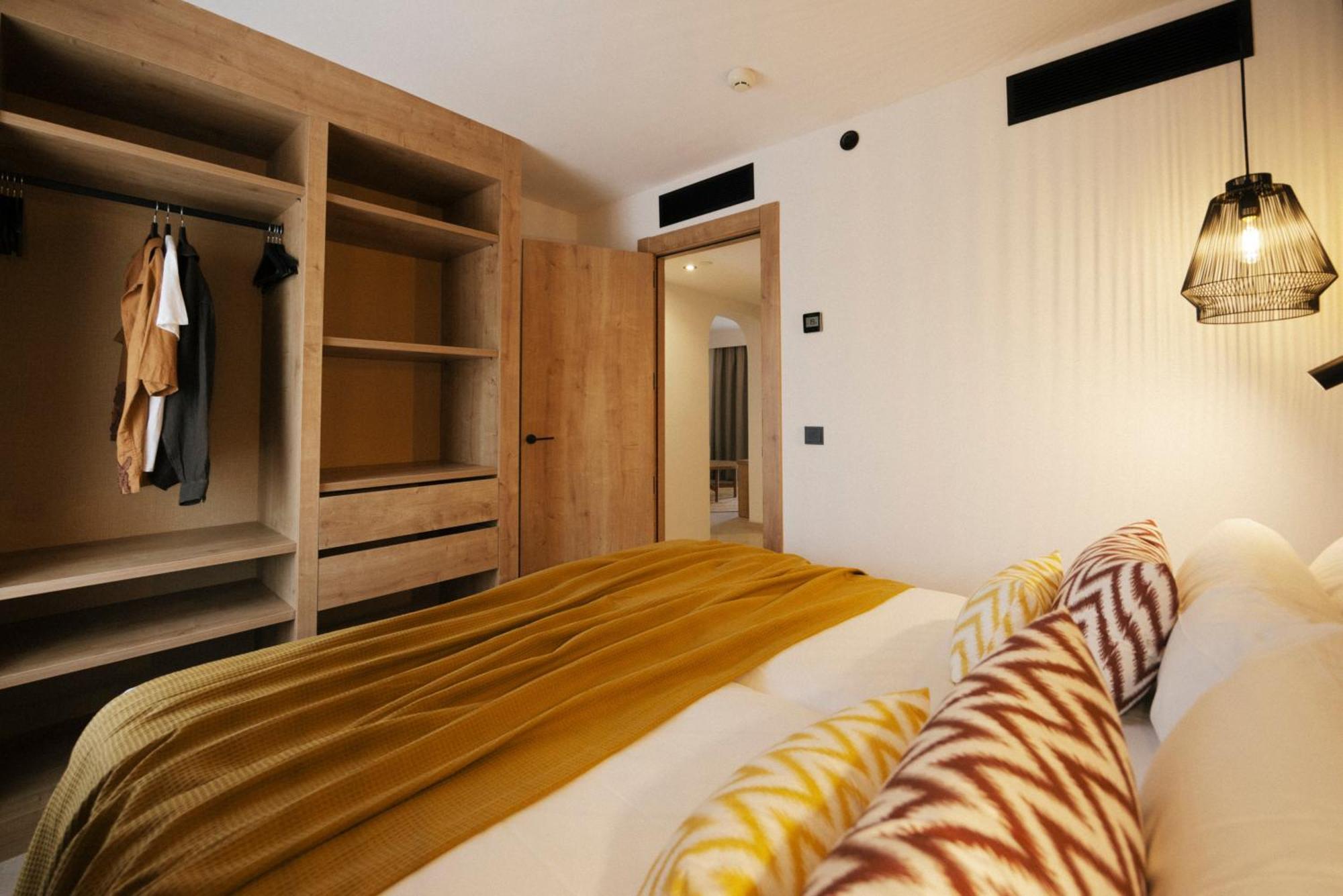 Globales Marina Hotel Cala'N Bosch (Menorca)