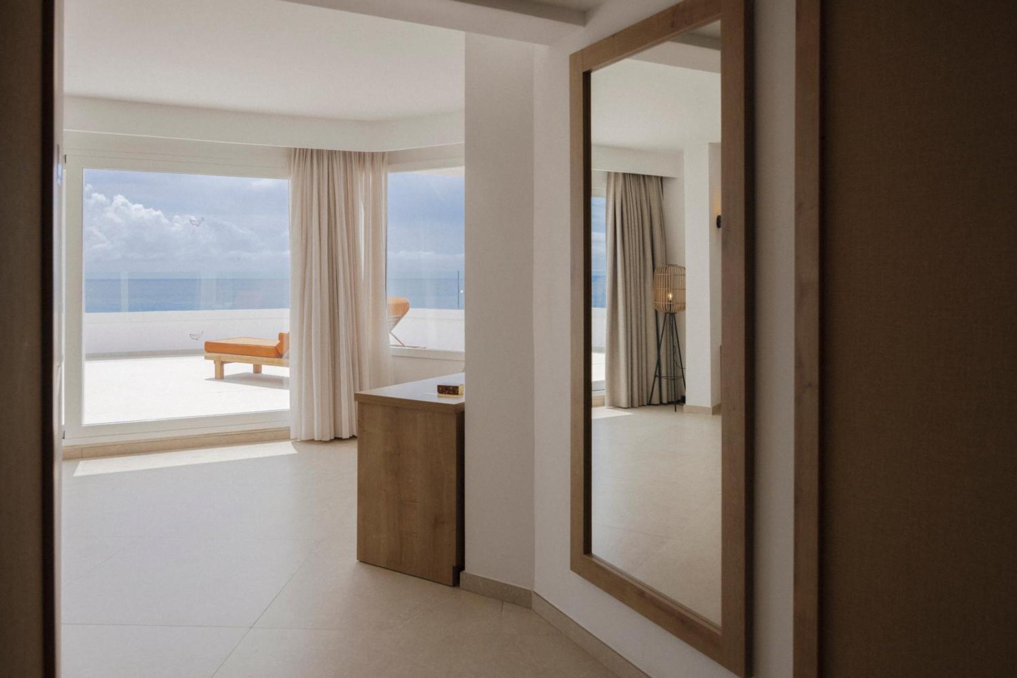 Globales Marina Hotel Cala'N Bosch (Menorca)