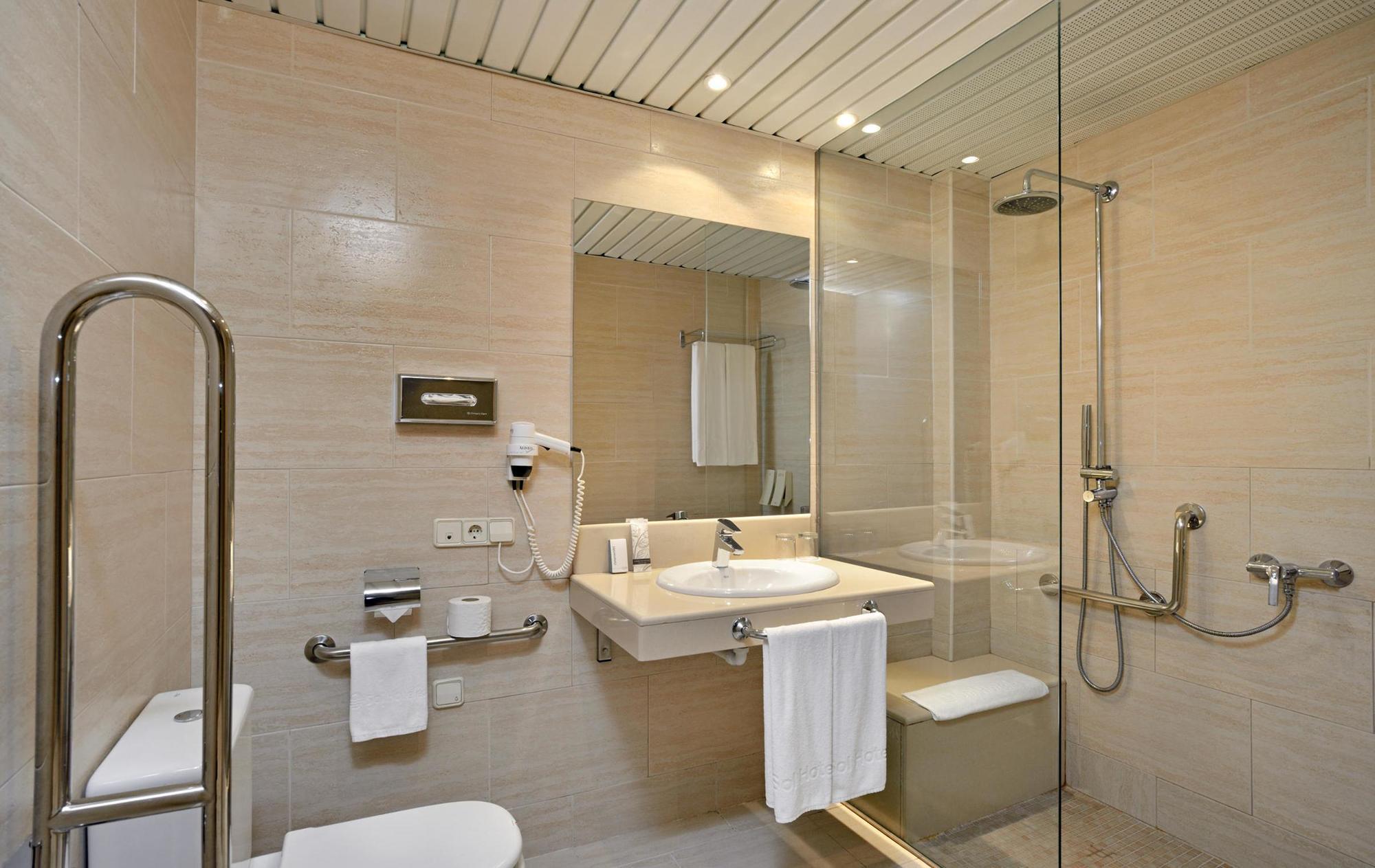 Melia Gavilanes Cala Galdana (Menorca)