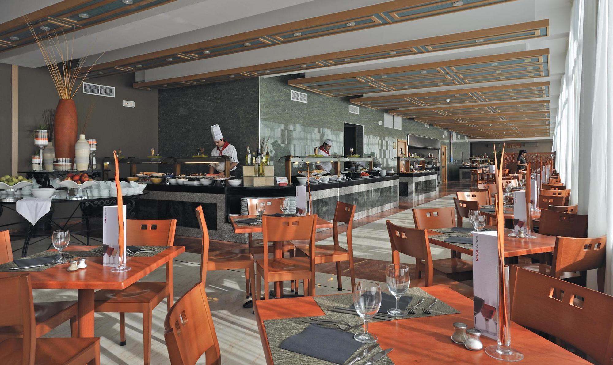 Hotel Melia Gavilanes 4*