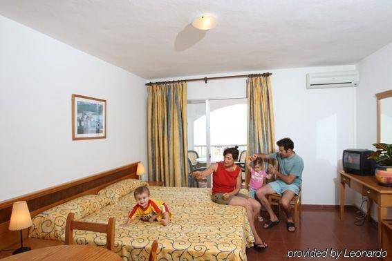 Hotel Globales Marina 4*