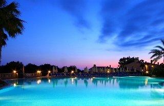Son Bou Apartments *