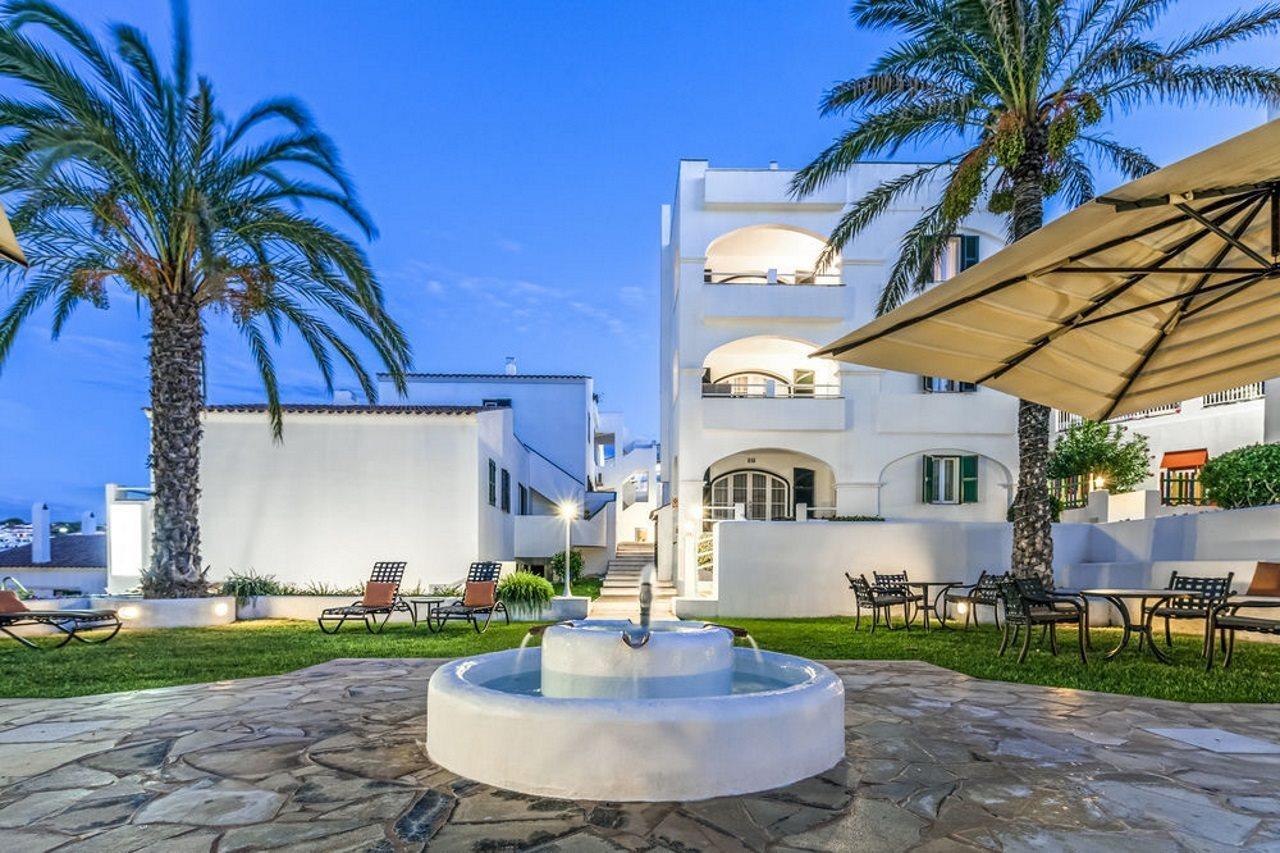 White Sands Club Aparthotel 3*
