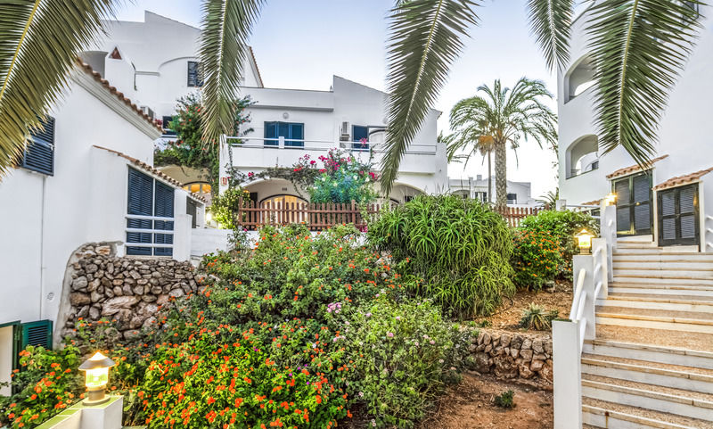 Aparthotel White Sands Club 3*