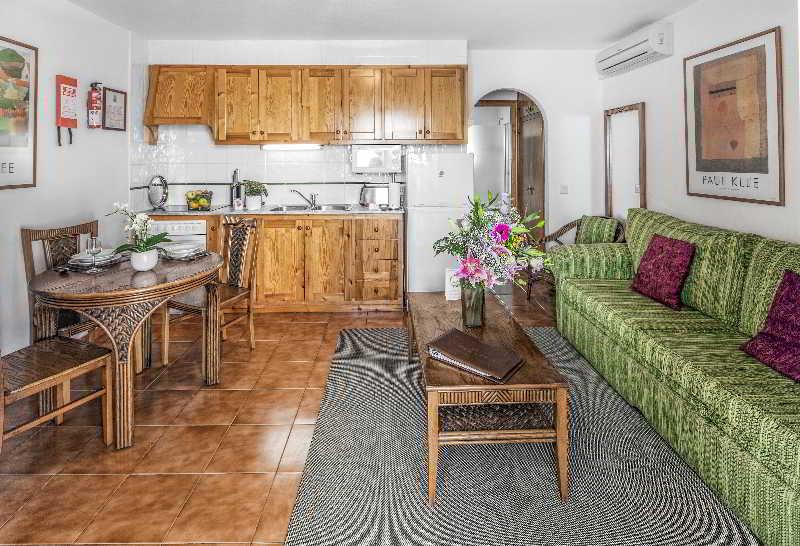 White Sands Club Aparthotel