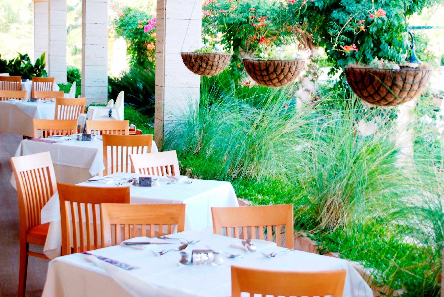 Zafiro Menorca Apartahotel 4*