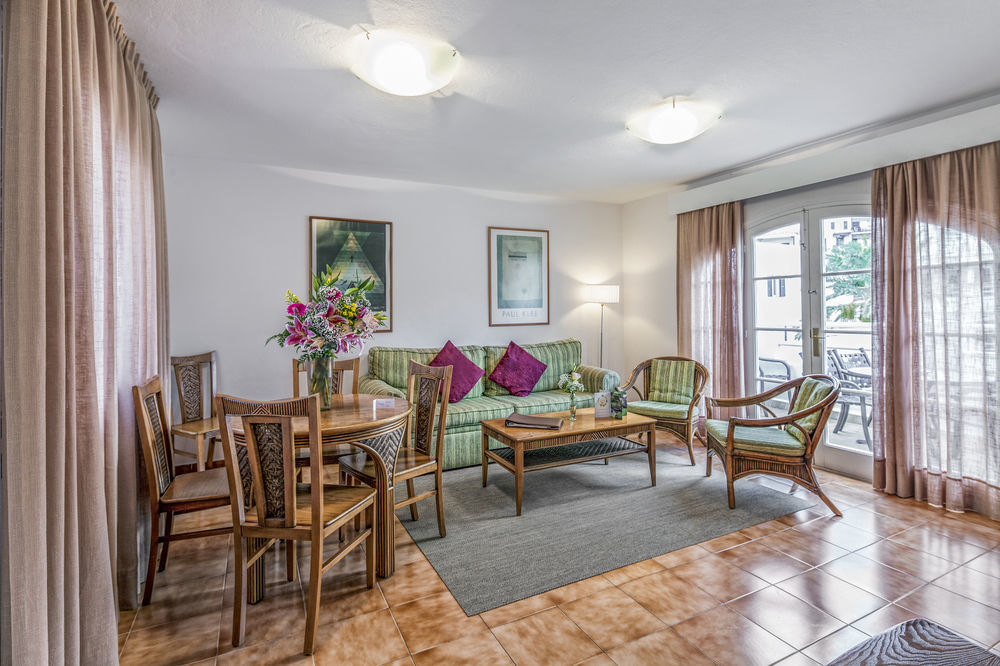 Aparthotel White Sands Club Arenal d'en Castell