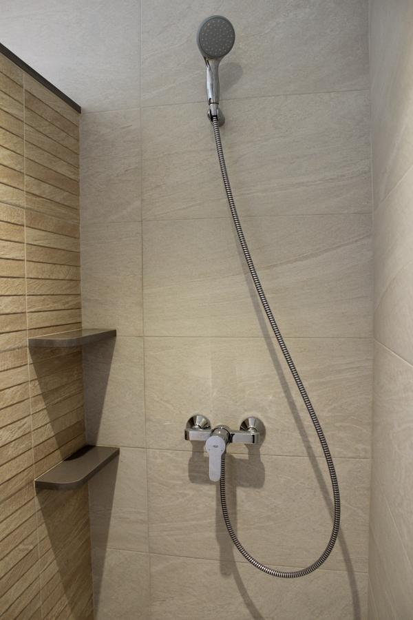 Rayma I-ii-iii Apartamento