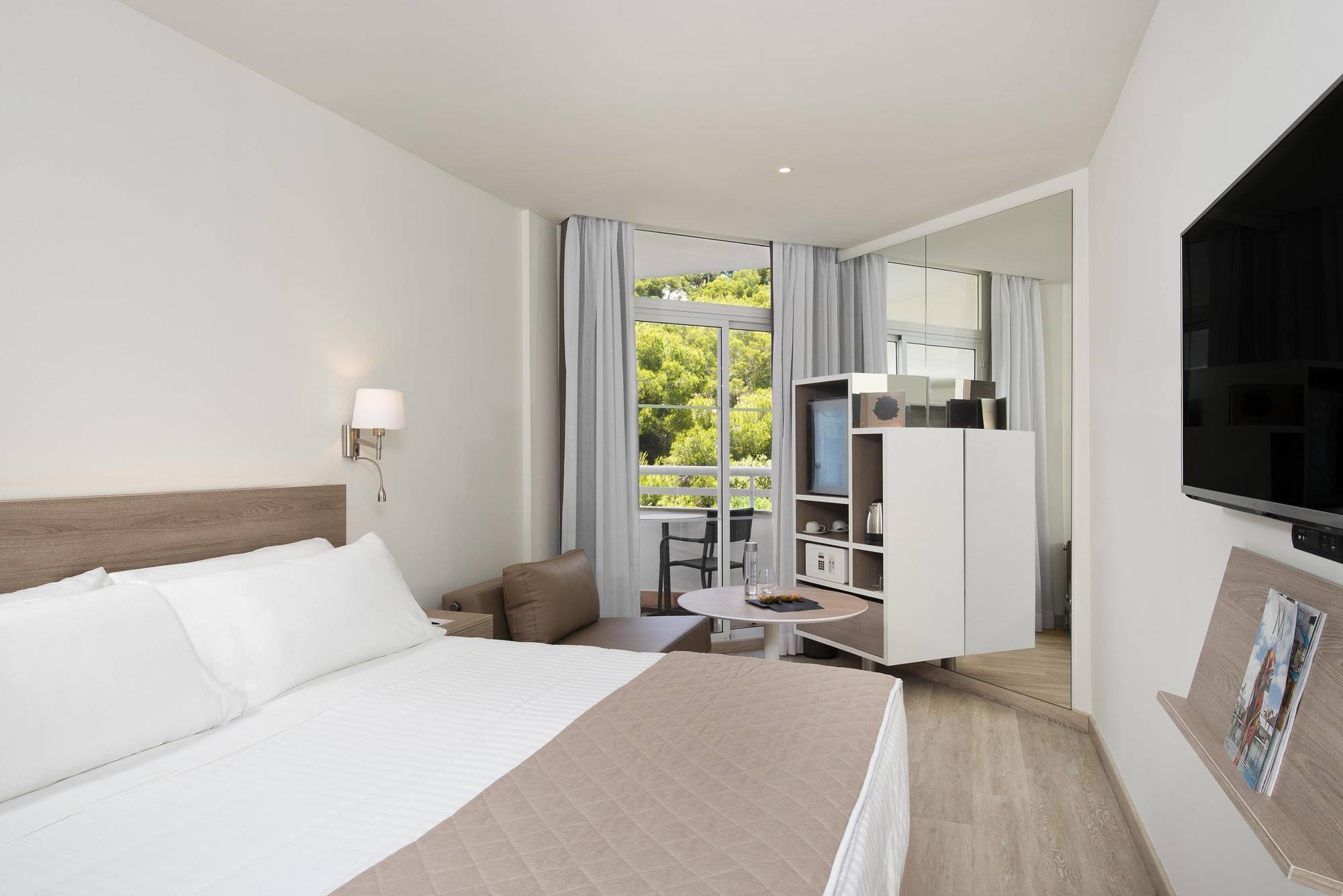 Hotel Melia Gavilanes