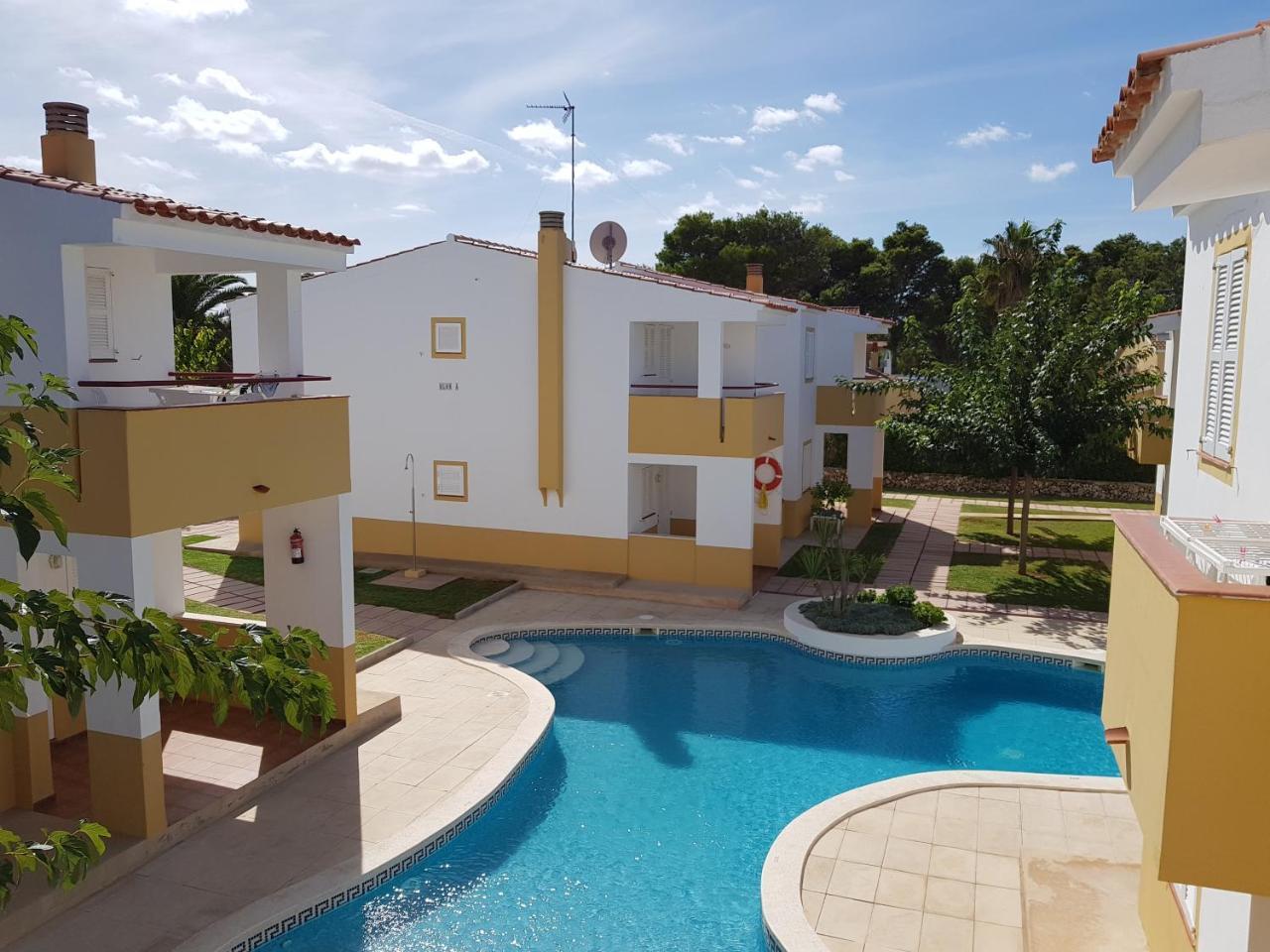 Casa Del Sol * Cala Blanca (Menorca)