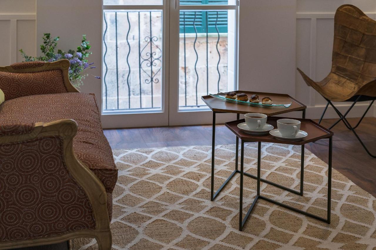 Divina Boutique - Adults Only Hotel