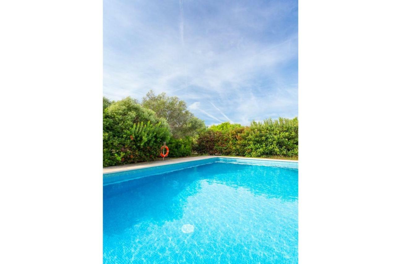 Biniparrell Villa *