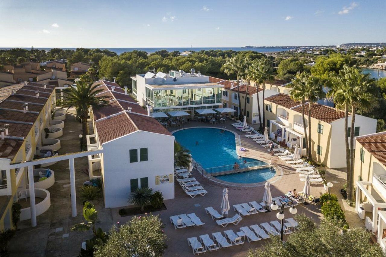 Cales De Ponent Aparthotel