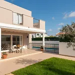 Villa Clear