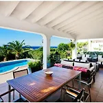 Bini Cel For 6 Pax Heated Pool On Request