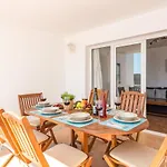 Villa Fernando by Villa Plus