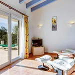 Villa Tama By Villa Plus
