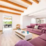 Villa Mas Alta by Villa Plus