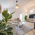 Seafront Modern Villa To Relax And Disconnect