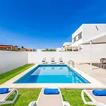 Villa Perez