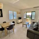 Apartamento de 2 dormitorios con piscina - MITJANA