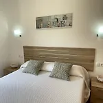 Mestral Apto En Planta Baja Con Piscina