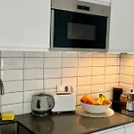 Chic Menorca Apartment Near The Beach And Port
