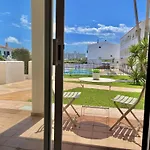 Xoriguer Apartamento Con Piscina