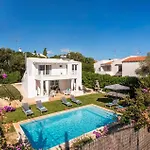 Villa Molly 16 By Villa Plus