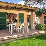 Charming Holiday Home By The Sea