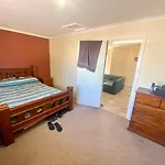 Vila Rooms Con Piscina
